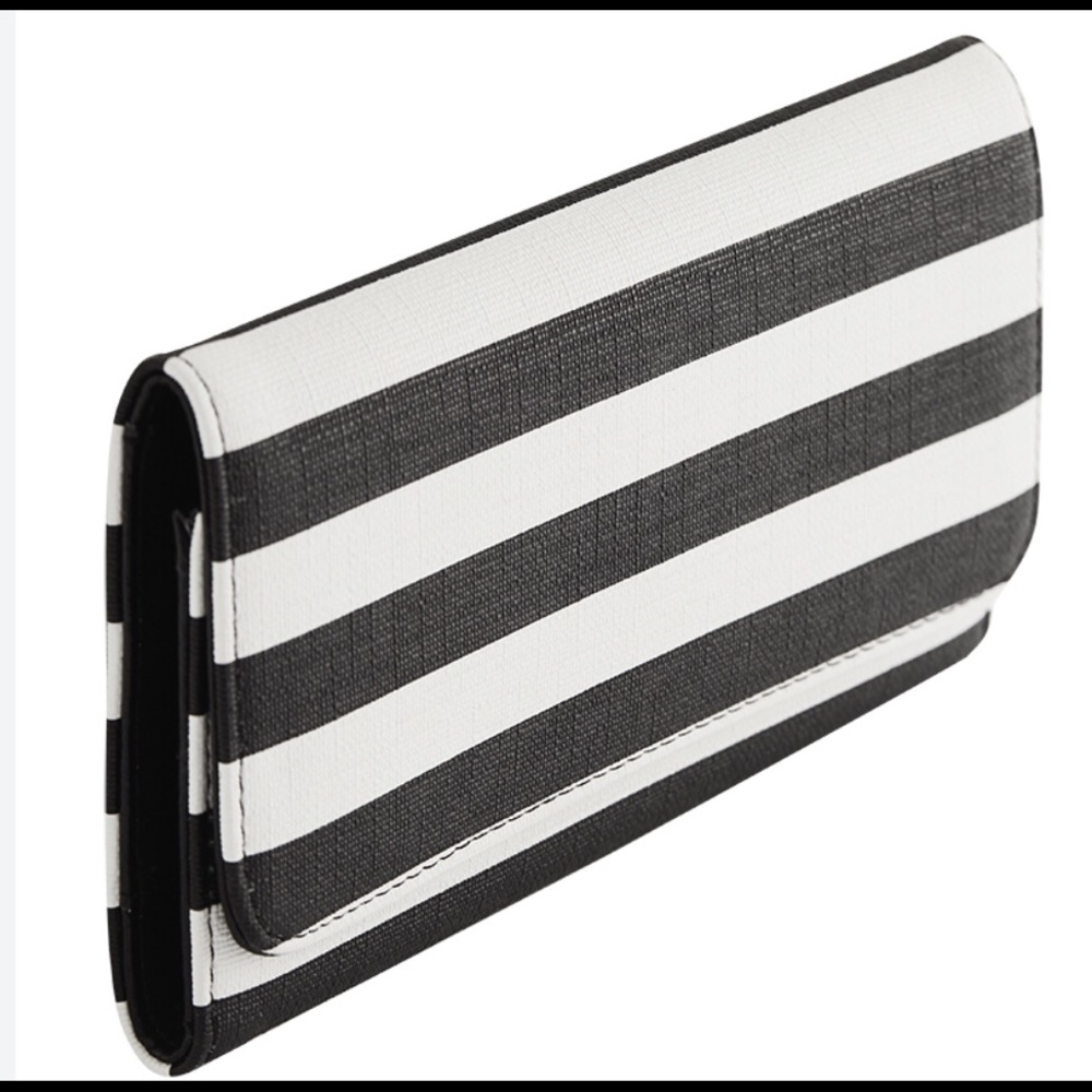 KUT from The Kloth vegan leather wallet